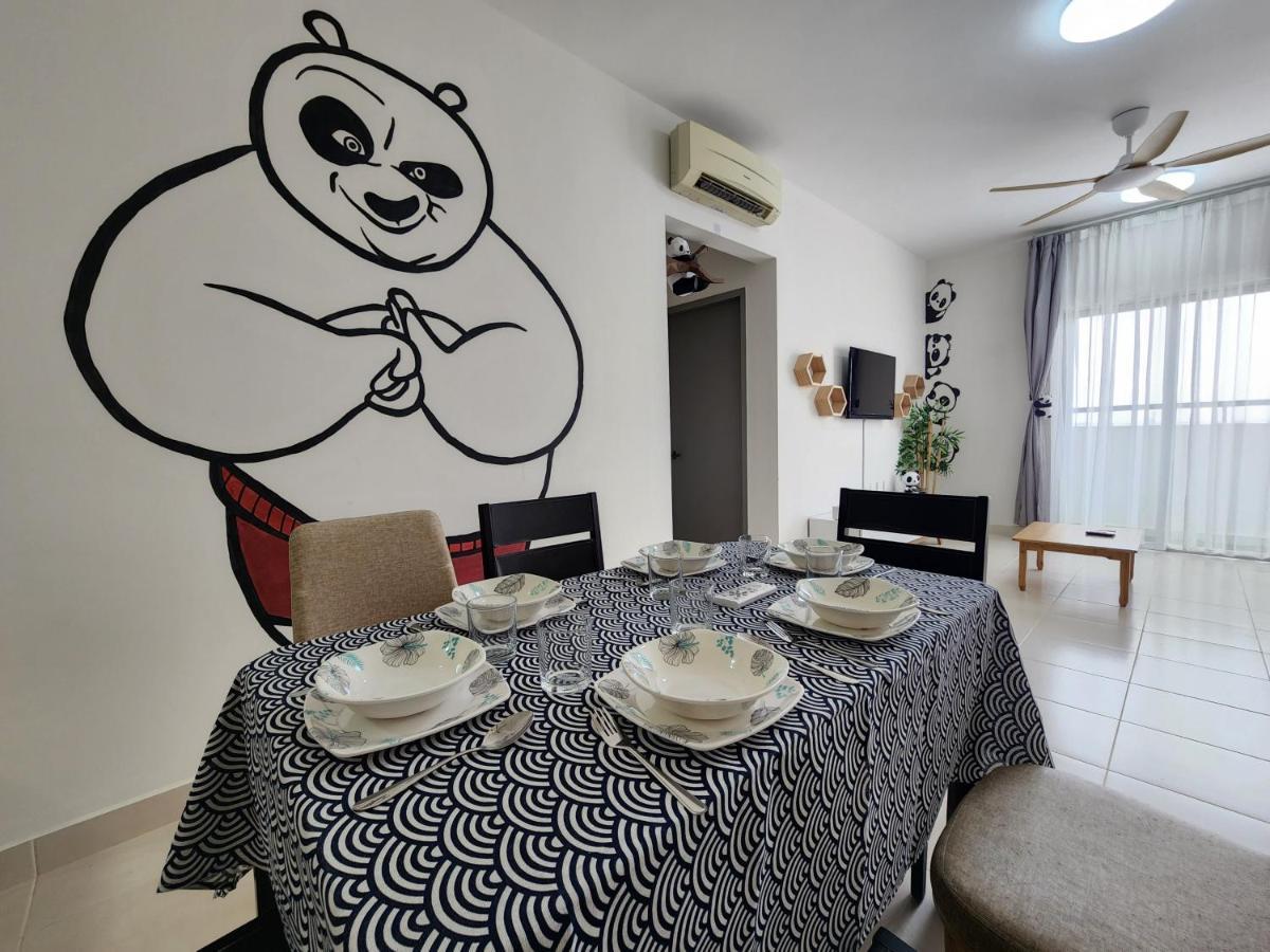 Netflix Panda House 3B2R Rimbayu Kota Kemuning With Atari Games Daire Teluk Panglima Garang Dış mekan fotoğraf