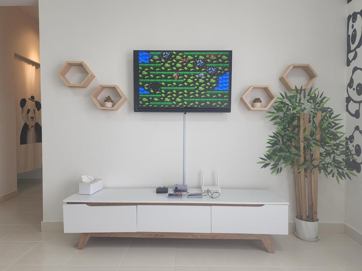 Netflix Panda House 3B2R Rimbayu Kota Kemuning With Atari Games Daire Teluk Panglima Garang Dış mekan fotoğraf