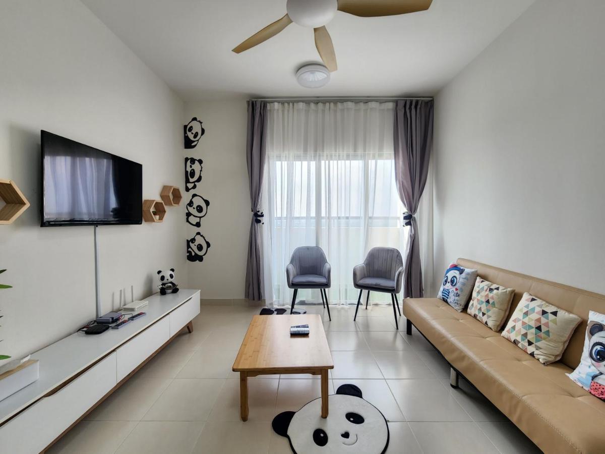 Netflix Panda House 3B2R Rimbayu Kota Kemuning With Atari Games Daire Teluk Panglima Garang Dış mekan fotoğraf