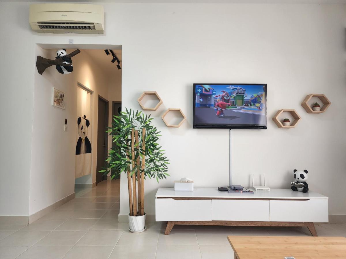 Netflix Panda House 3B2R Rimbayu Kota Kemuning With Atari Games Daire Teluk Panglima Garang Dış mekan fotoğraf